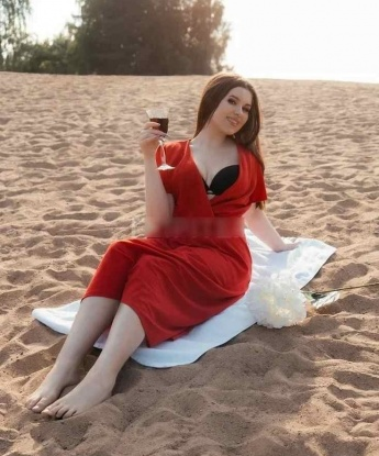 Горячая и страстная брюнетка ждет тебя для ярких и сексуальных встреч. Позволь мне сделать твои фантазии реальностью! 12609, 22 года