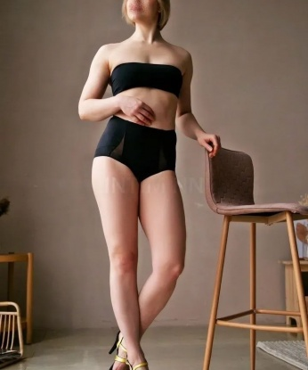 Живу в самом сердце Москвы, и с удовольствием проведу с тобой время, раскрывая тайны этого прекрасного города.
🔥 Мои услуги охватывают все твои фантазии. Я мастерица эротического массажа, а также умею создать атмосферу роскоши и удивления. Мои нежные прикосновения и игривые губы сведут тебя с ума, а мои горячие фото оставят в тебе воспоминания на всю жизнь.
💗 Мои клиенты говорят, что со мной время пролетает незаметно и чувствуют себя полностью расслабленными и довольными. Обо мне говорят как о настоящем ангеле, способном исполнить самые интимные желания.
✨ Если ты ищешь неповторимые эмоции, взрывные ощущения и максимум удовольствия, то ты нашел то, что искал! Со мной ты почувствуешь себя настоящим мужчиной! Давай создадим волшебство вместе! 💋 5914, 27 лет